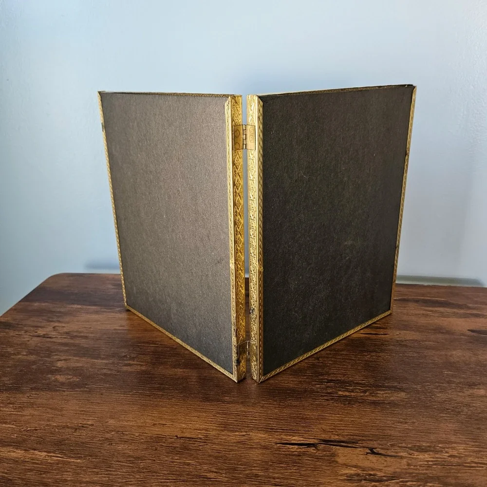 N/A vintage gold