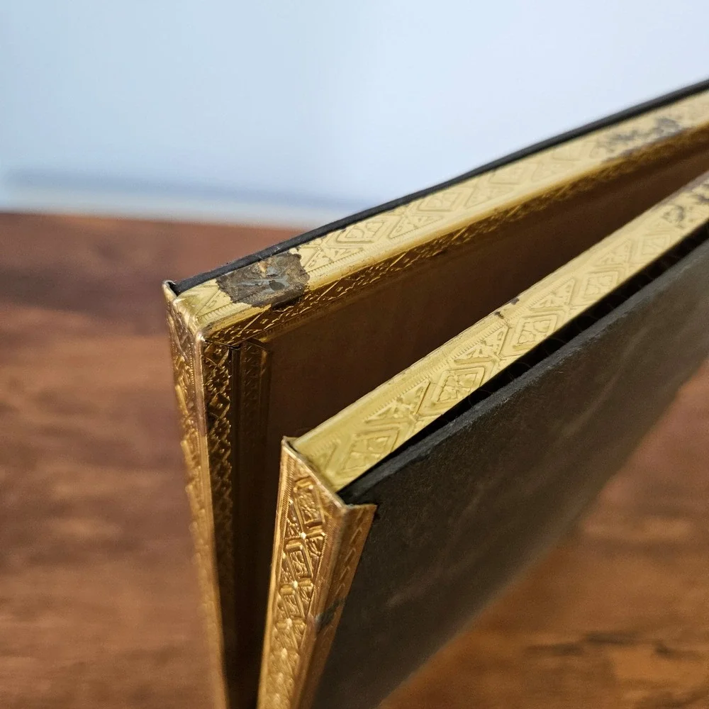 N/A vintage gold