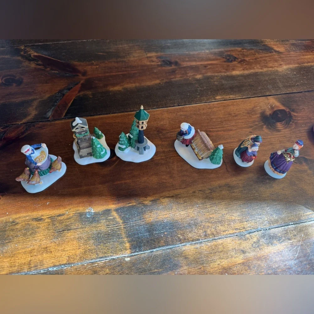 Department 56 Christmas Village Figurines