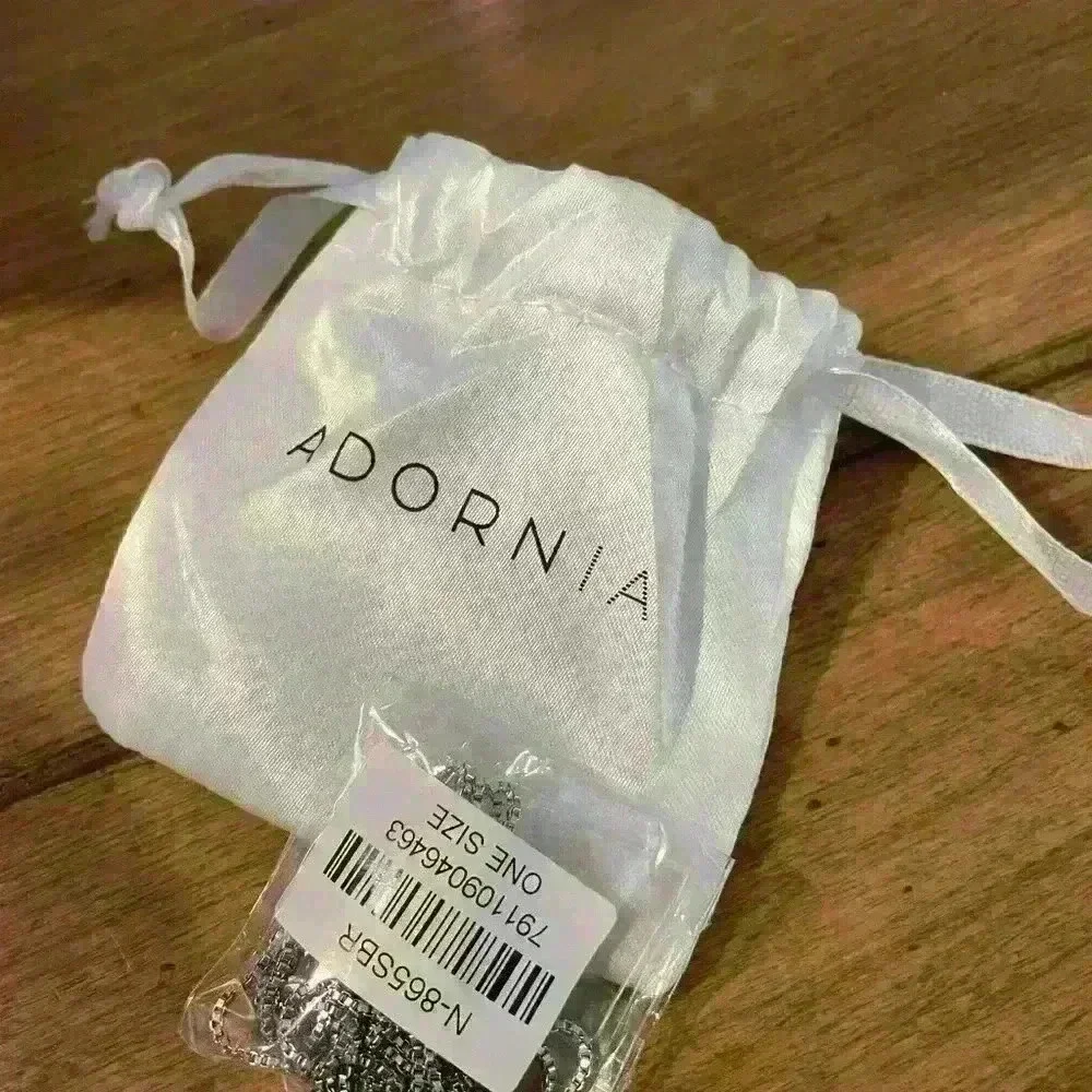 Adornia new unused