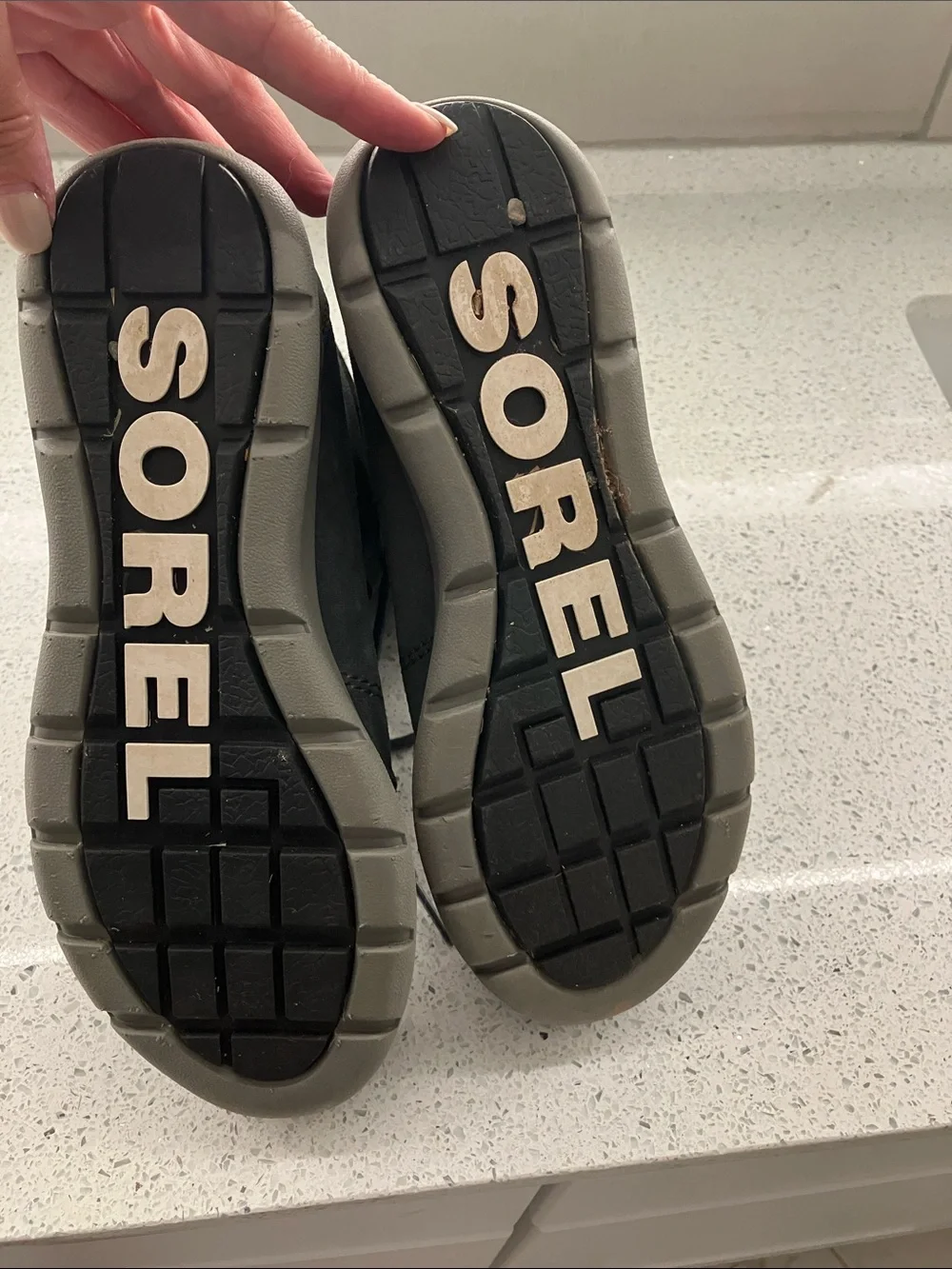 Sorel authentic explorer