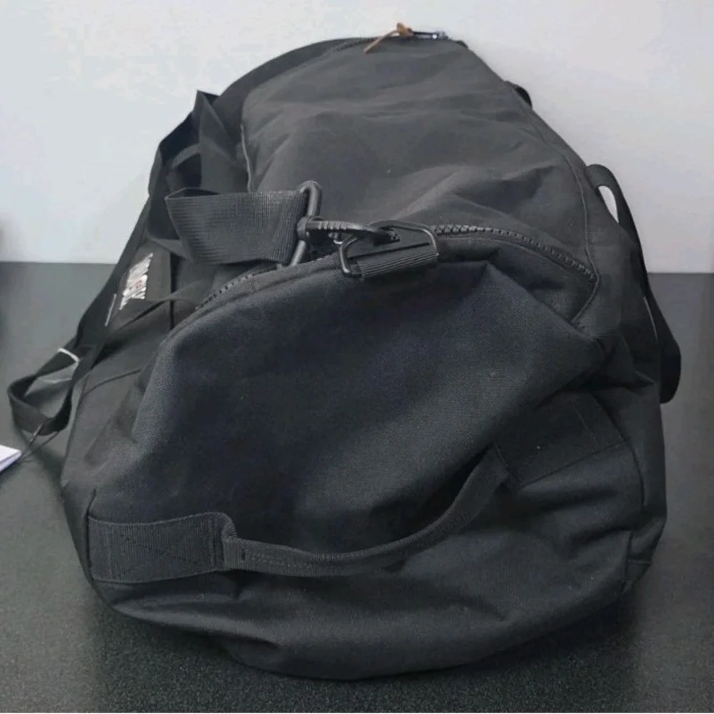 Herschel SUTTON Black Large Weekender Travel Duffel Bag NBA Gatorade Issued Game