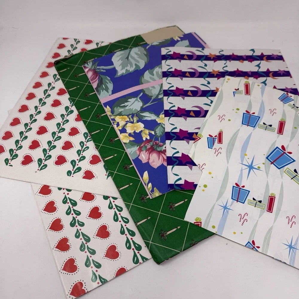 Vintage Lot  Folded Wrapping Paper Gift Wrap Hearts Winter Green Berries