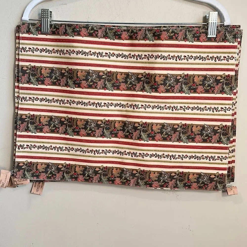 Source Unknown festive fabric
