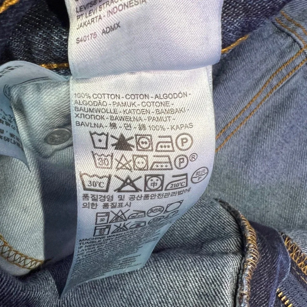 Levis levi 517