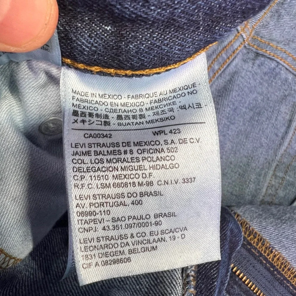 Levis levi 517