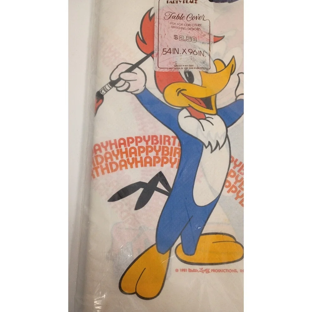 1981 Vintage Party Place Woody Woodpecker Paper Table Cover 54x96
