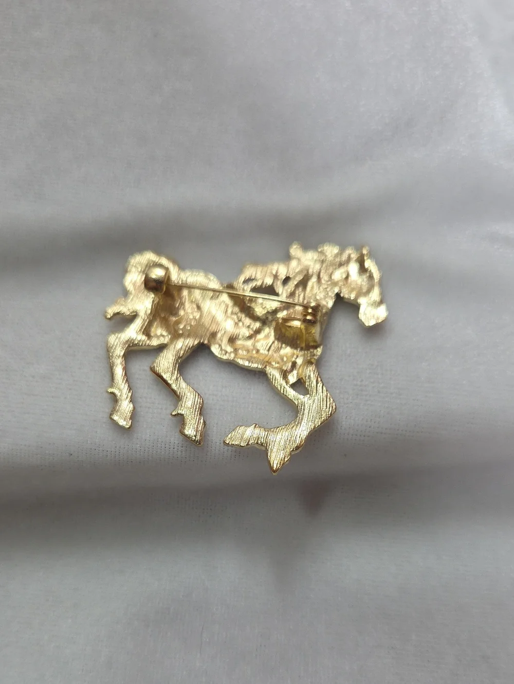 Women's Orange Red Horse Brooch Retro Style Pin Rhinestones Elegant Gold Tone