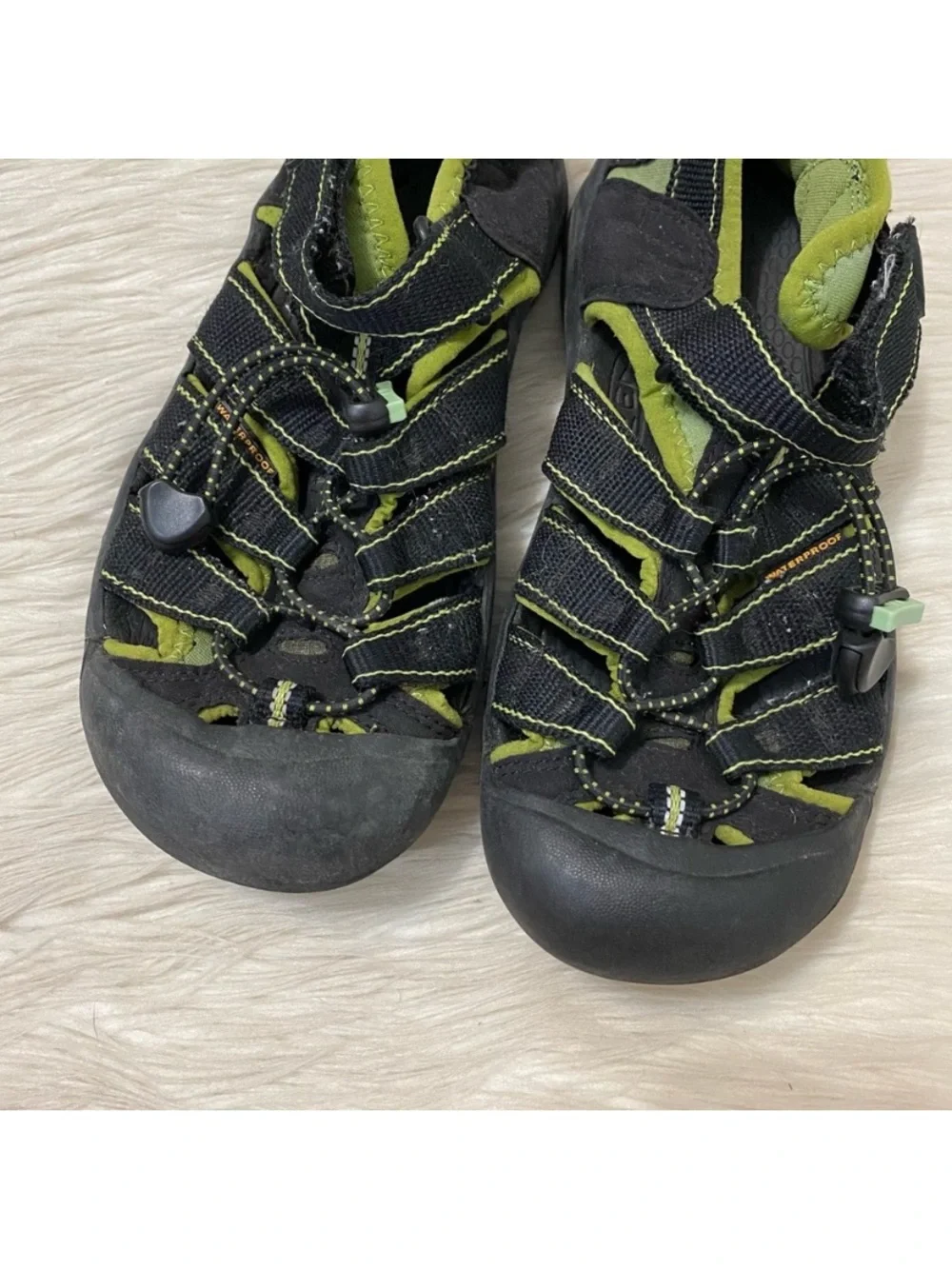 Keen kids black