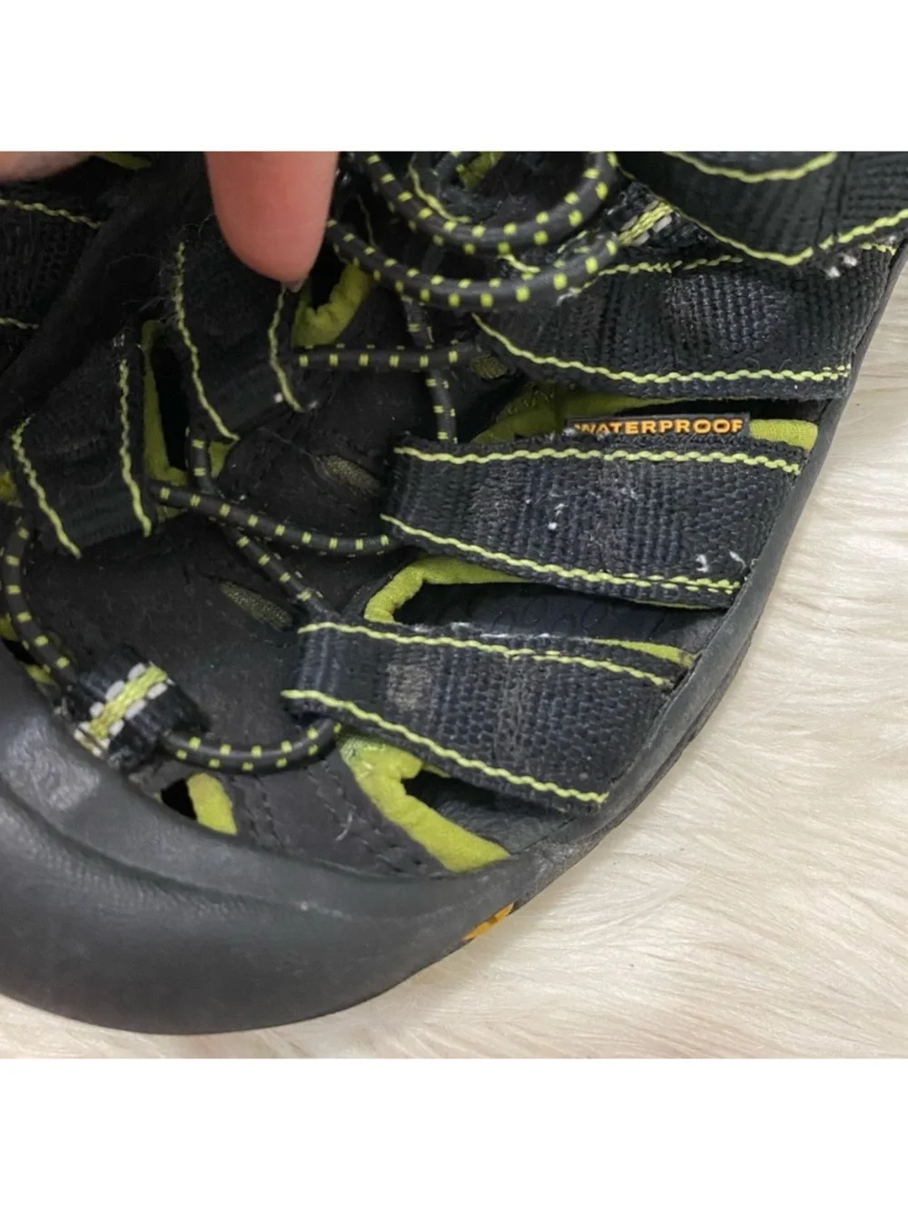 Keen kids black