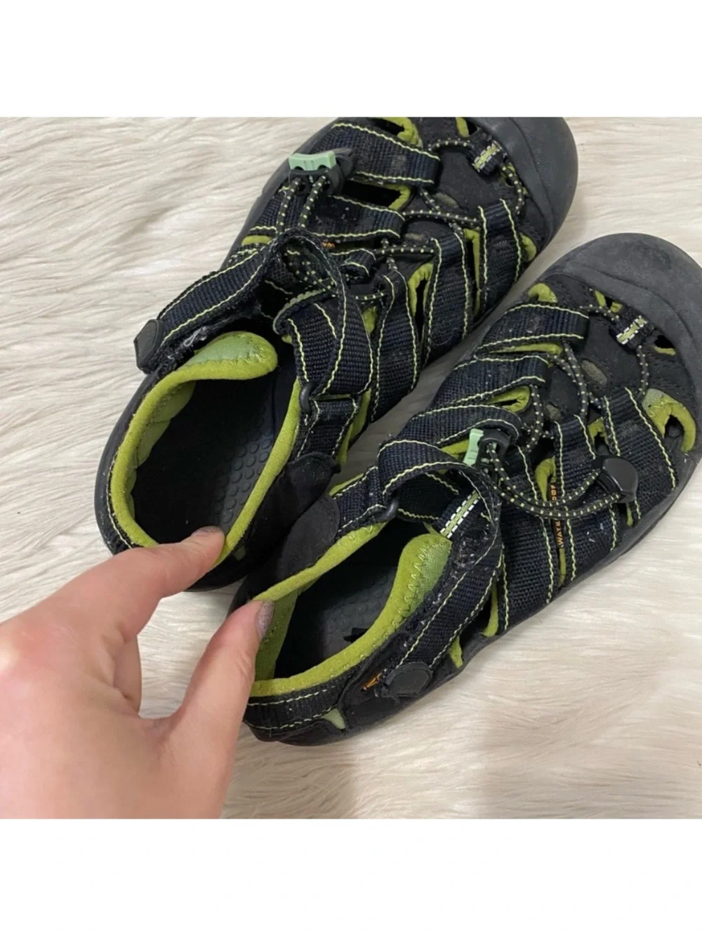 Keen kids black