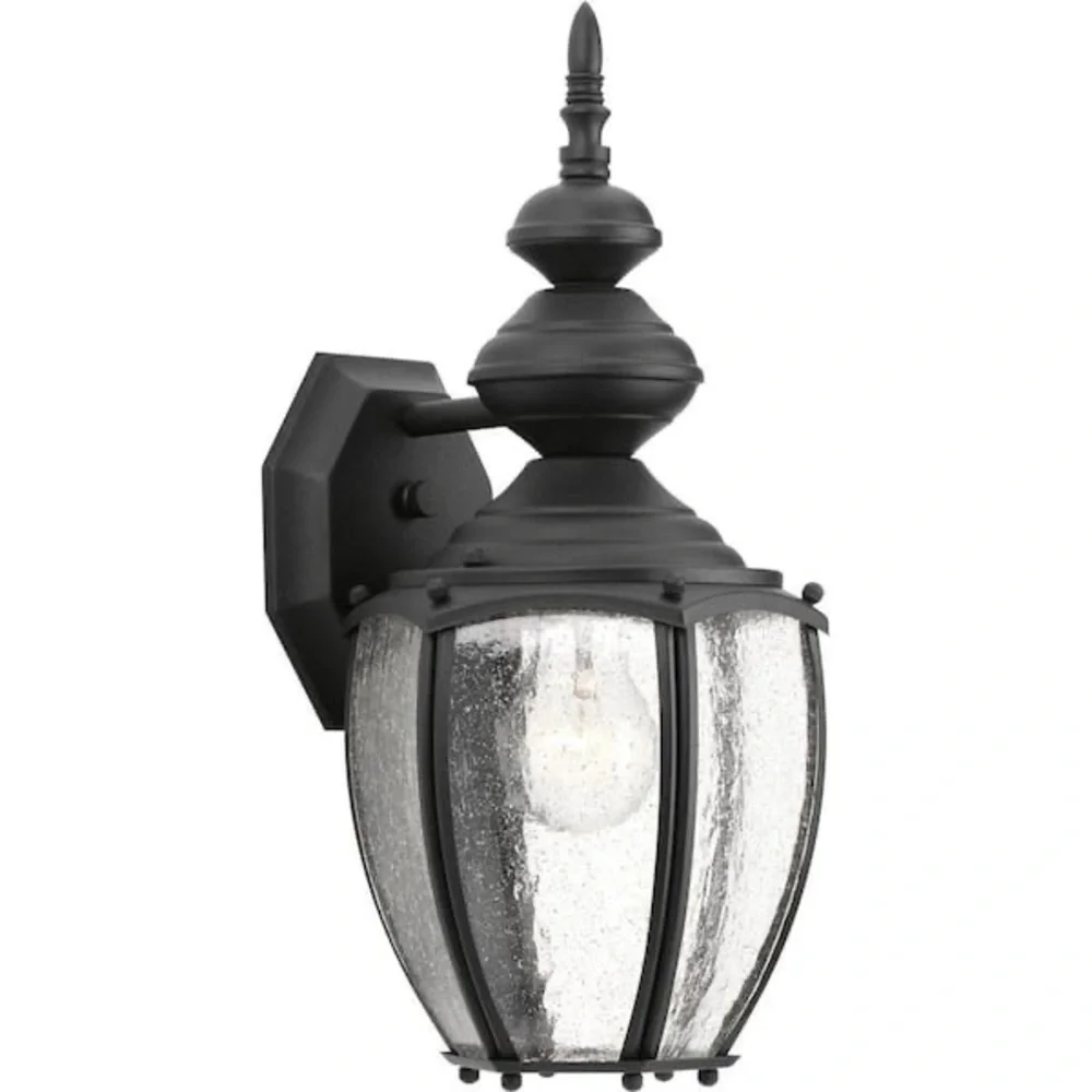 Outdoor Wall Lantern in Black - Unbranded