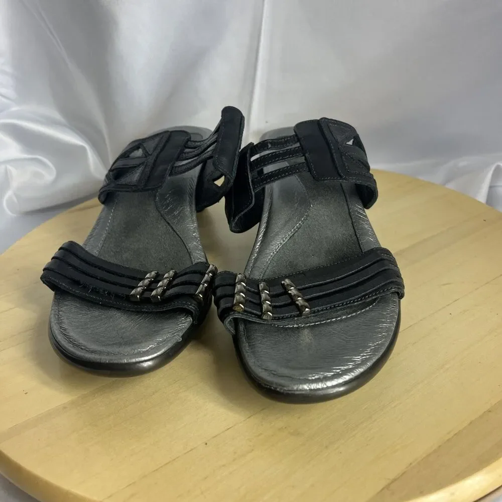 Naot Shoes  Womens Eur 40 US 9 Afrodita Sandals silver Gray Leather Low Heels