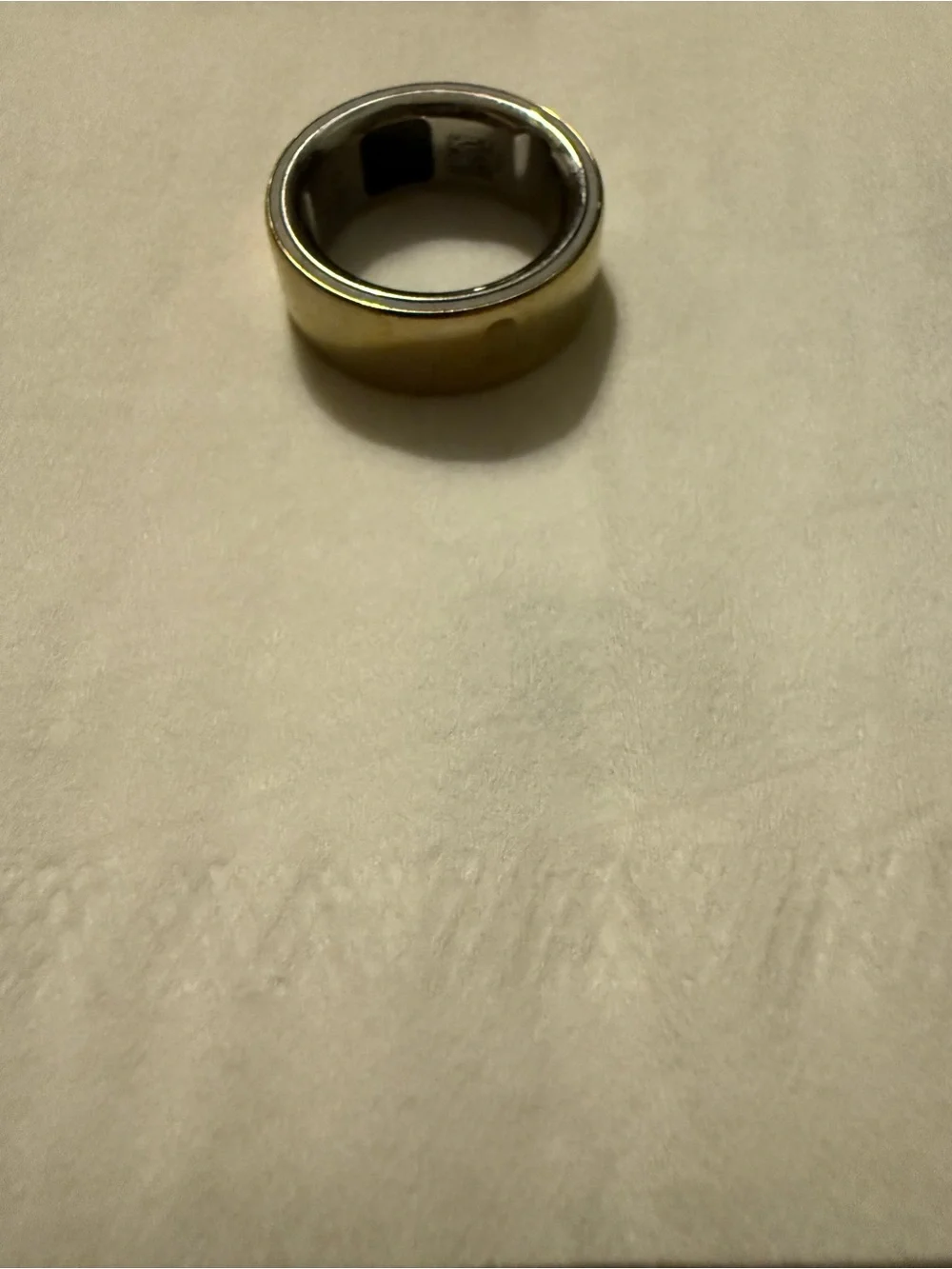 Oura ring gen 4 gold size 7