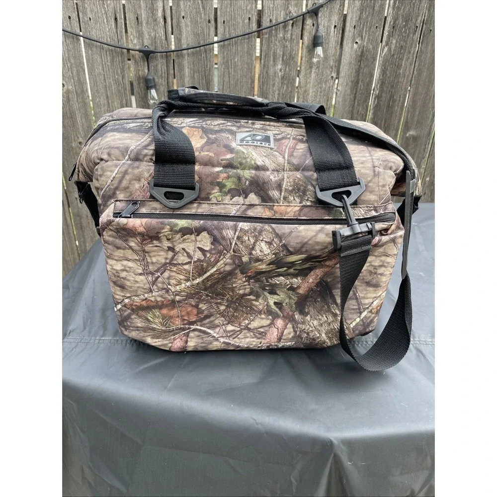 Mossy Oak oa coolers