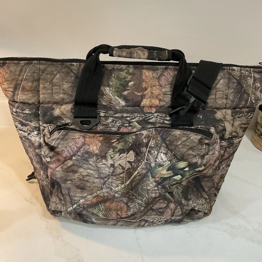 Mossy Oak oa coolers