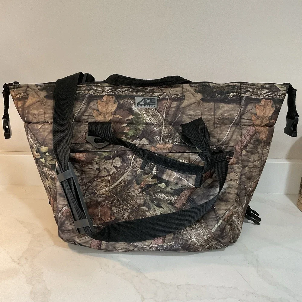 Mossy Oak oa coolers