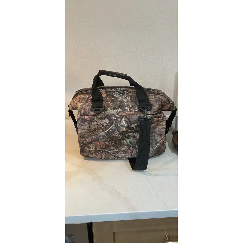 Mossy Oak oa coolers