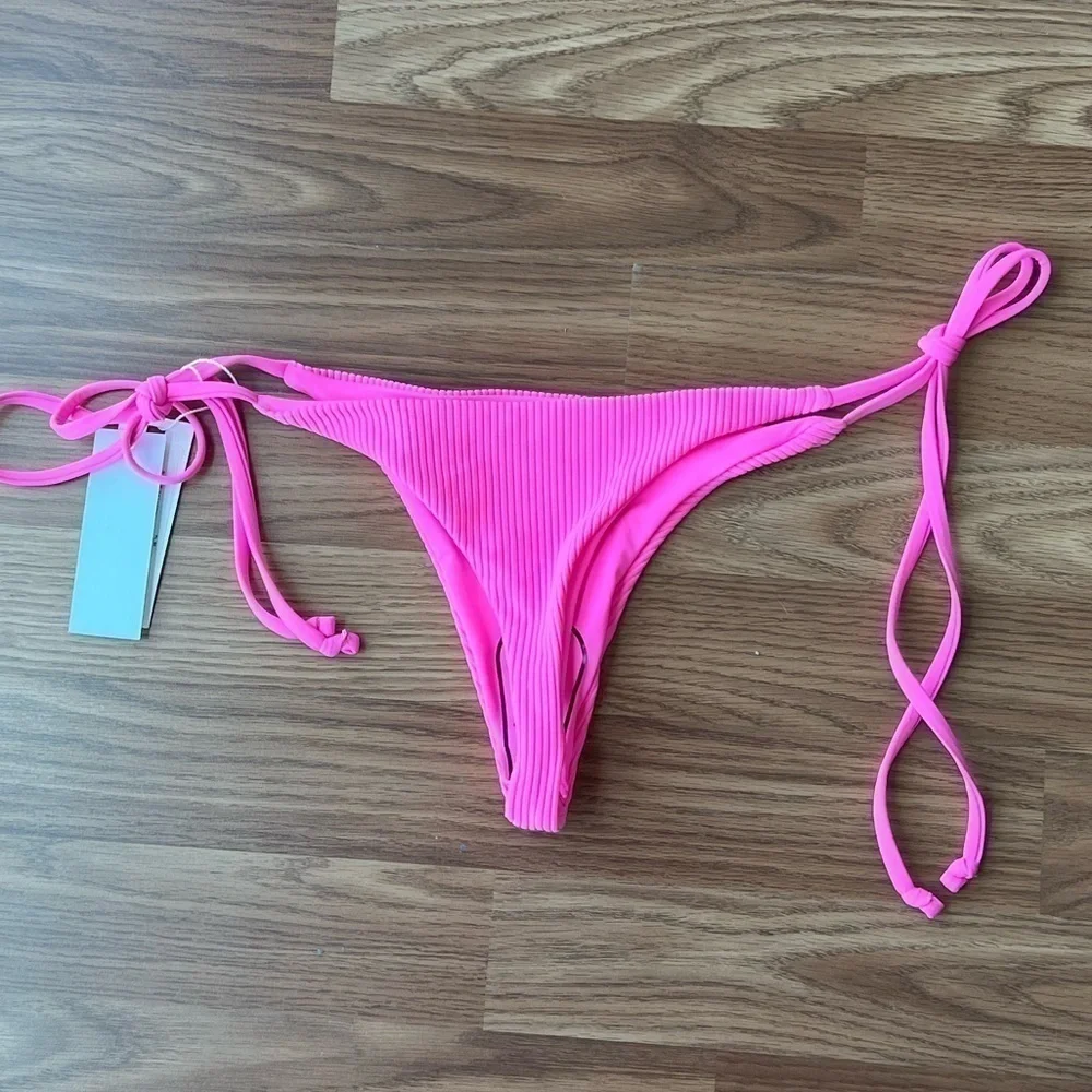 Frankies Bikinis frankies bikinis