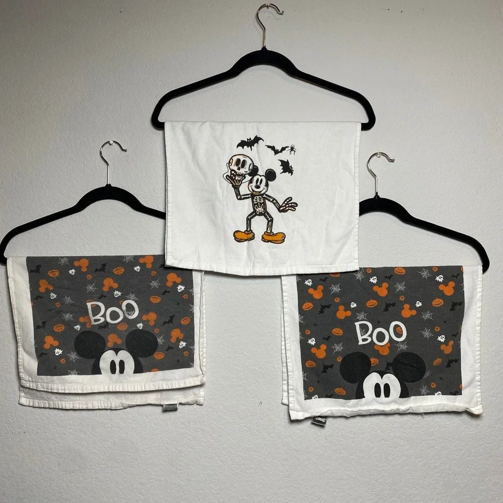 Disney halloween kitchen
