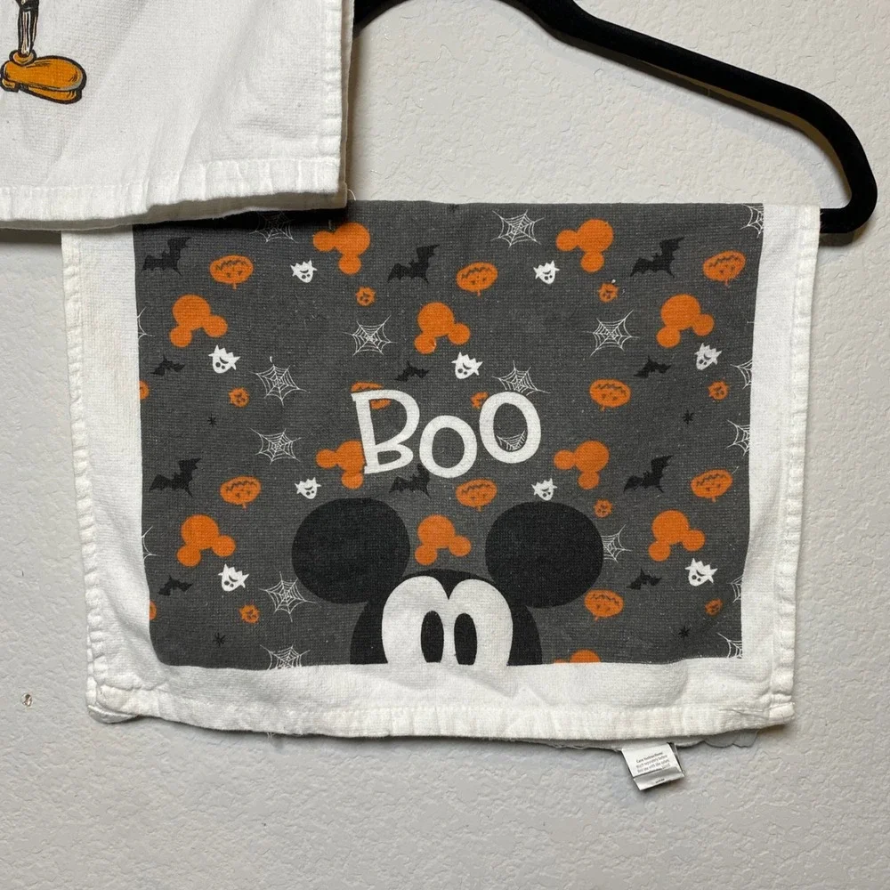 Disney halloween kitchen