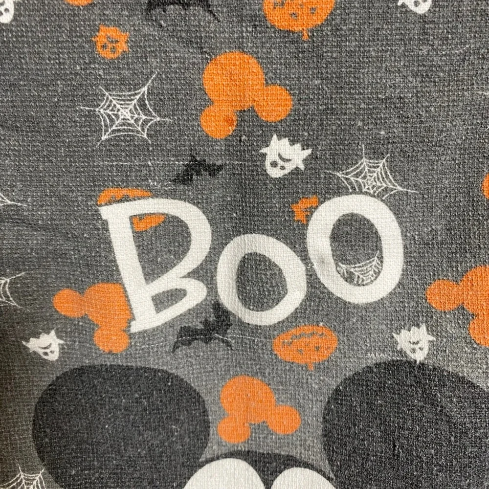 Disney halloween kitchen