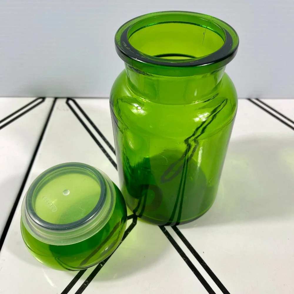 N/A vintage green