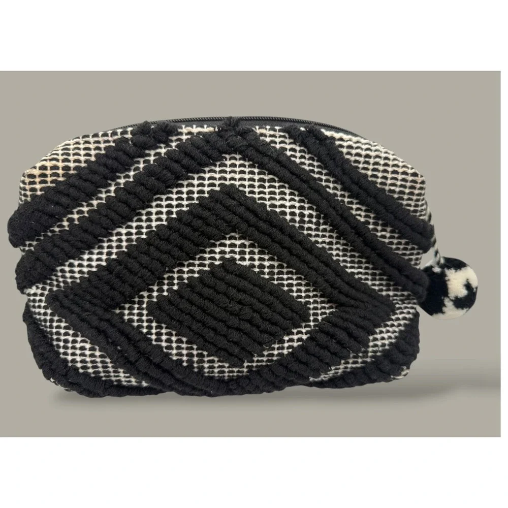 lovestitch adorable woven