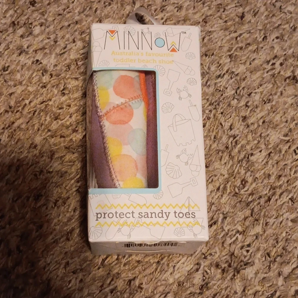 Minnow Designs The Original Dotty Beach Shoes Size 9 (3/3.5 years)