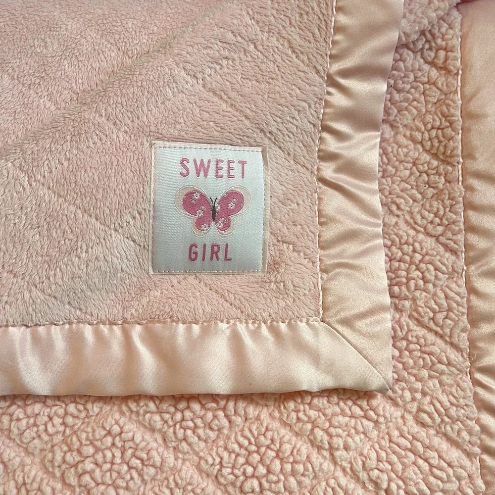 Child of Mine Carters‎ Baby Blanket Sweet Girl Butterfly Quilted Sherpa Pink
