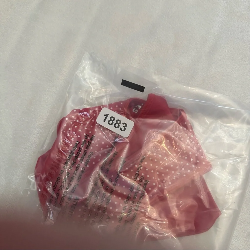 Frankies Bikinis new without