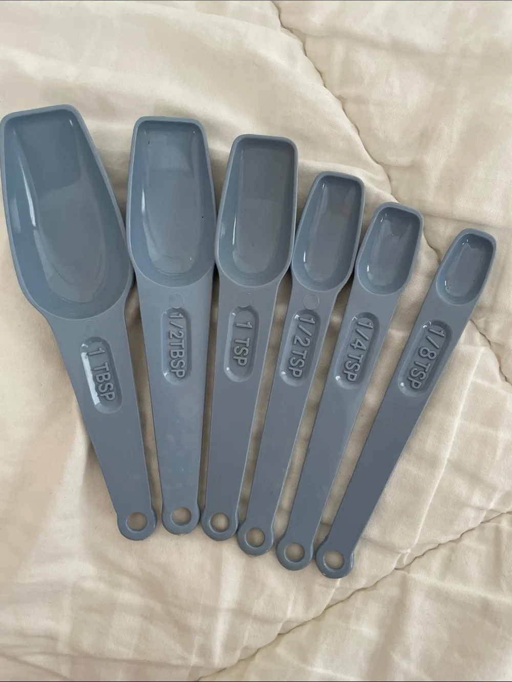 Vintage made in USA action ind Inc measuring spoon set