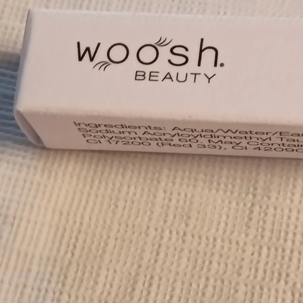WOOSH taurate turns lip