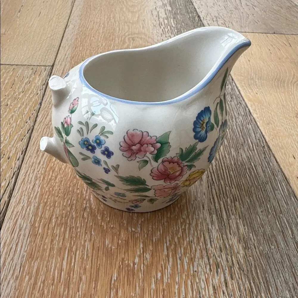Laura Ashley vintage laura