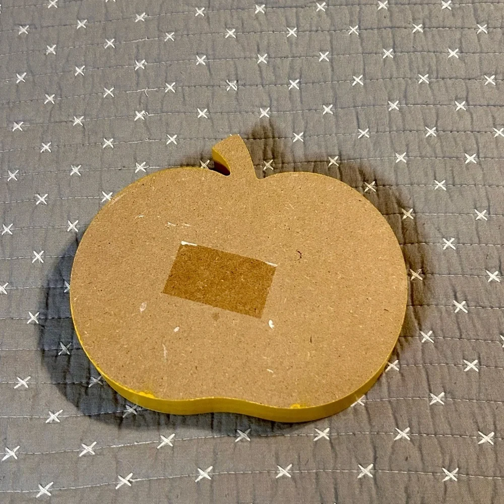 N/A charming yellow