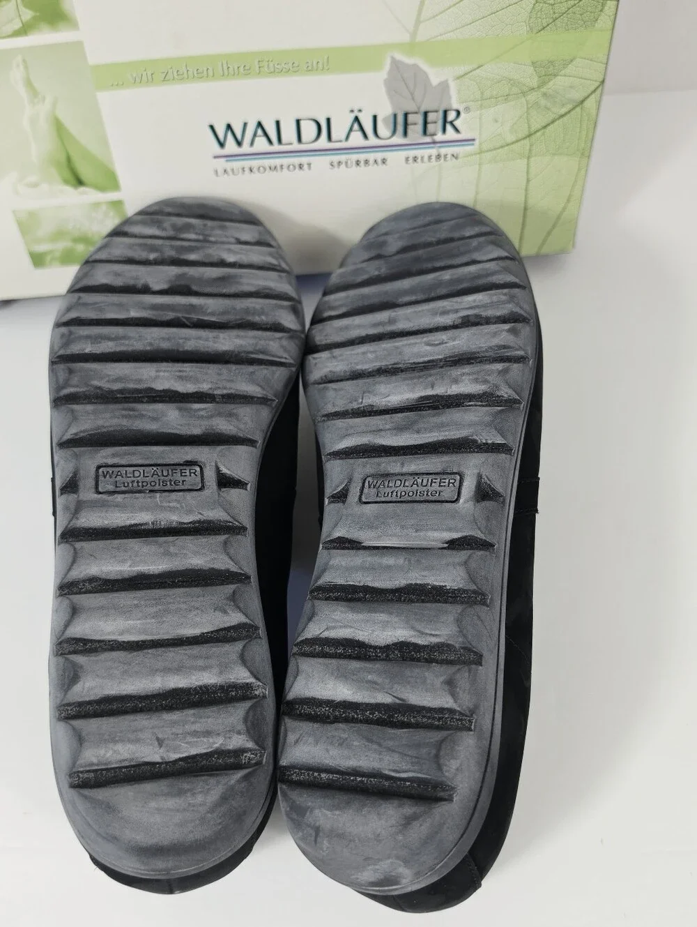 Waldläufer Hadya Black Nubuck Comfort Shoes