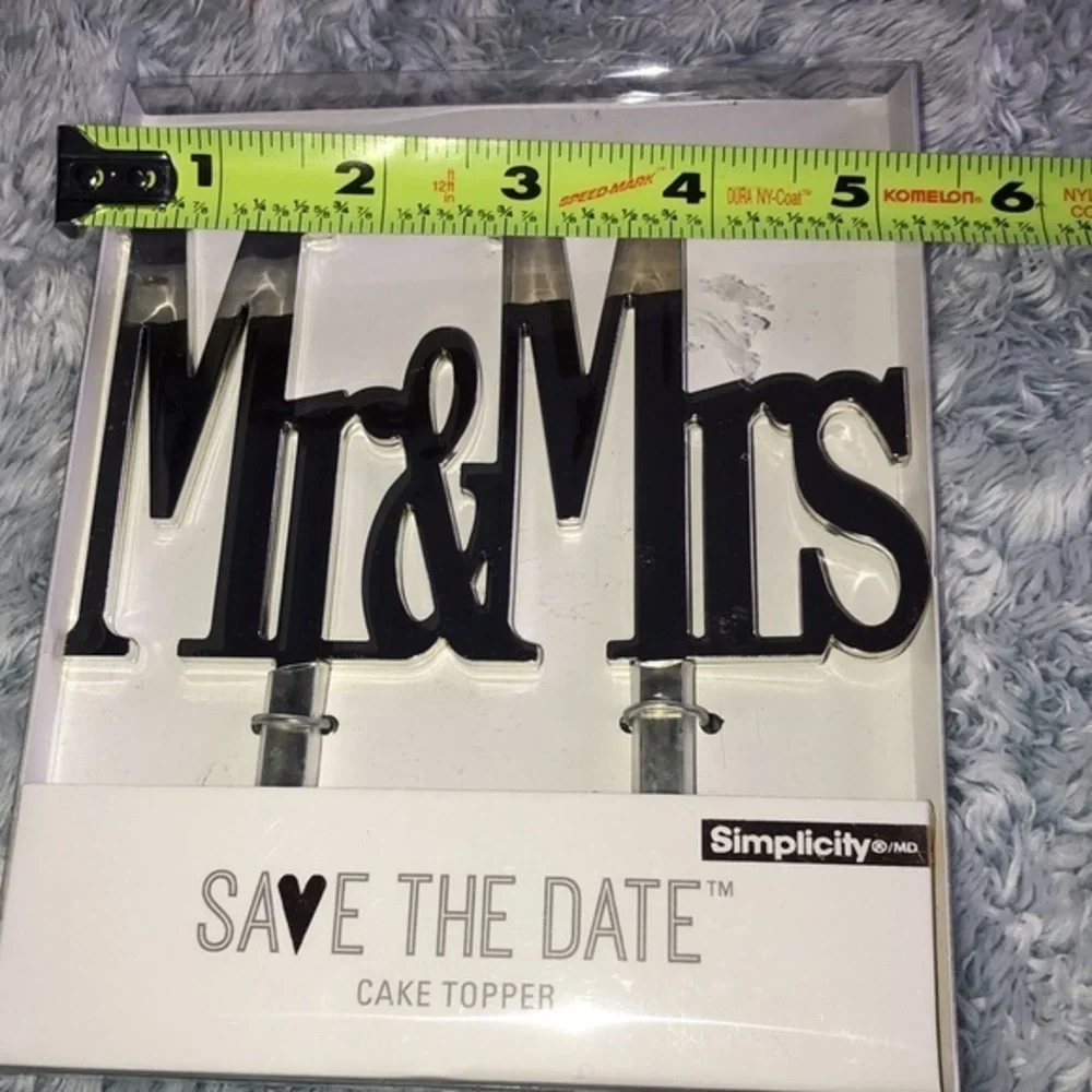 Mr. & Mrs. Wedding Cake Topper Silver Mirror Look New‎