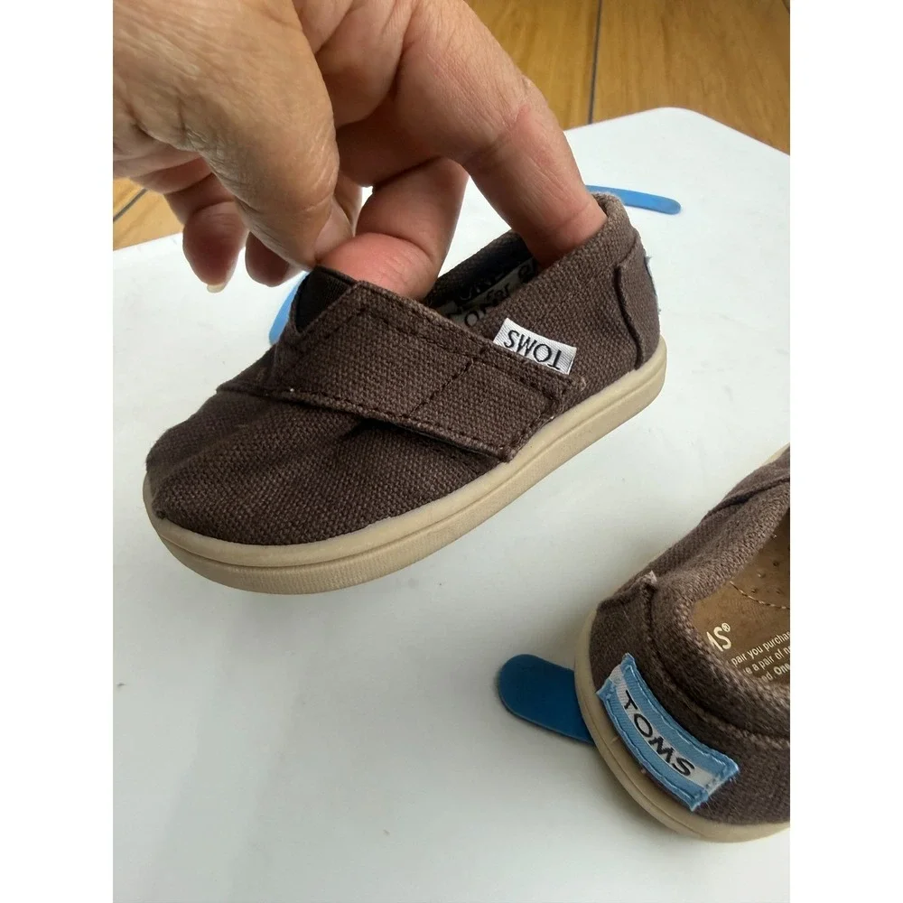 Toms tiny canvas