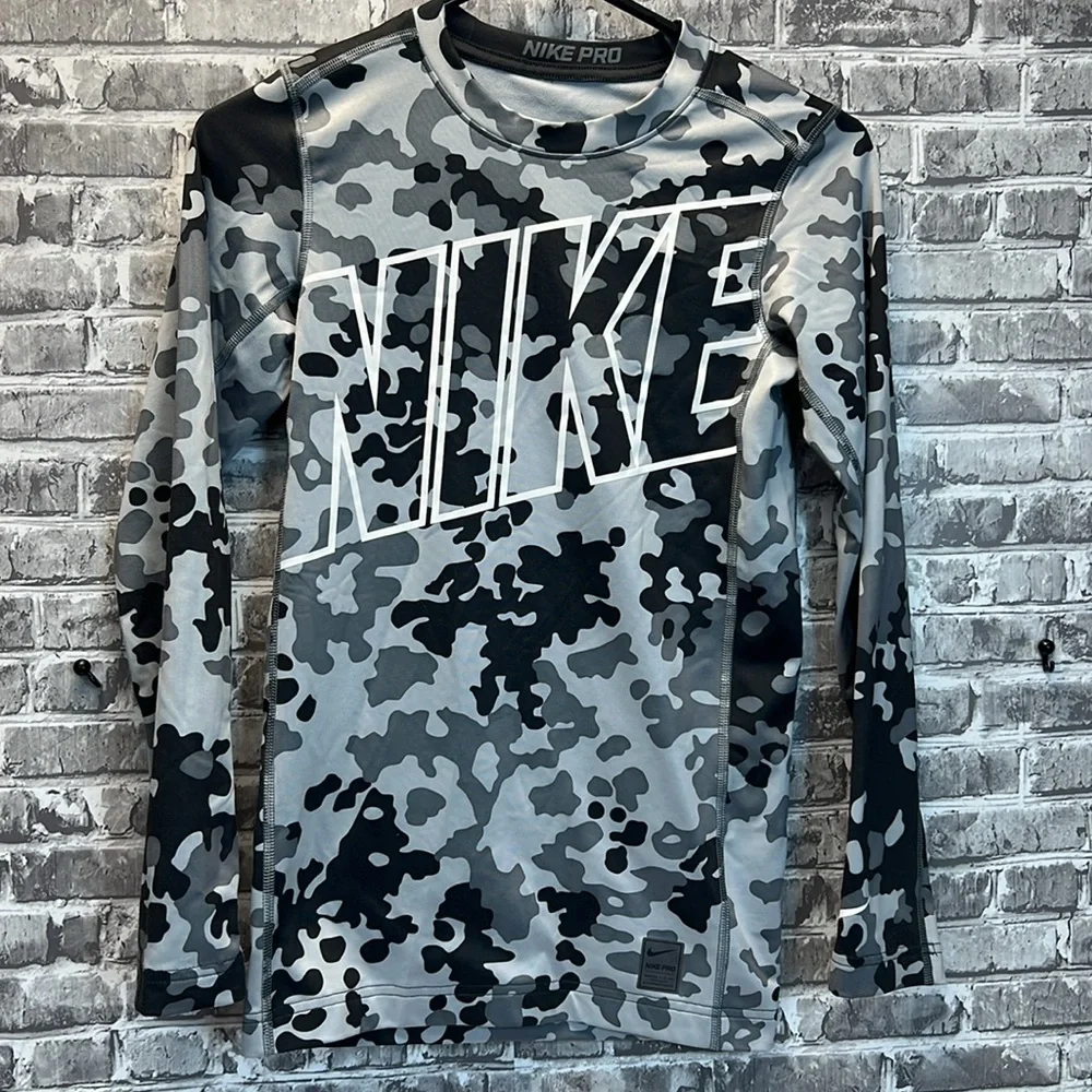 Nike boys pro