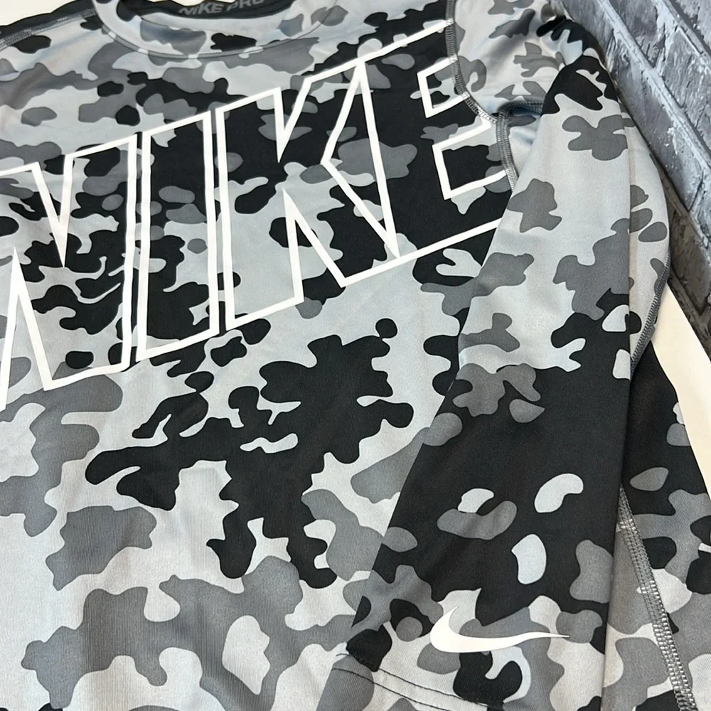 Nike boys pro