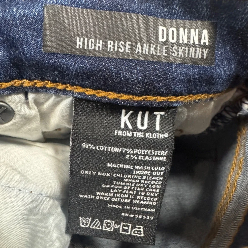 Kut from the Kloth keywords distressed