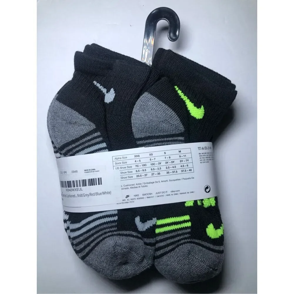 Nike cushioned red 3y