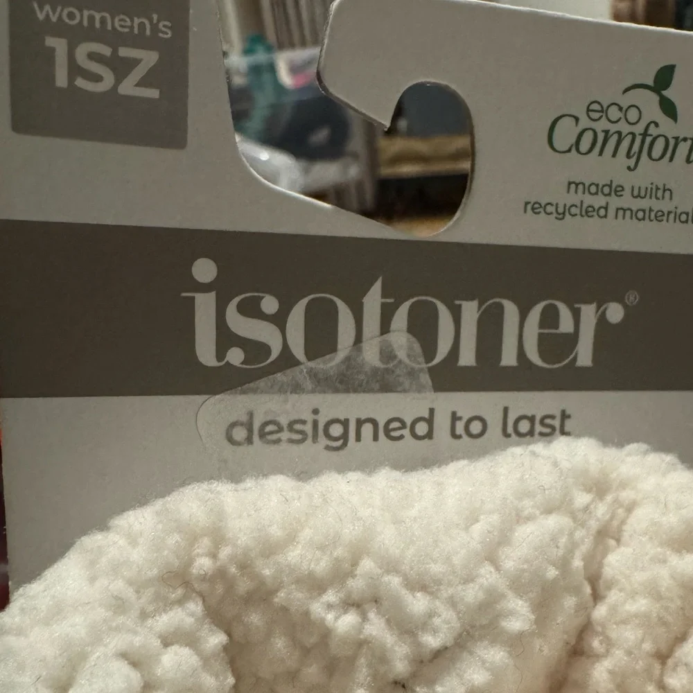 NWT Isotoner Women’s‎ Thick Knit Gloves with Faux Sherpa Trim Winter Warm Soft