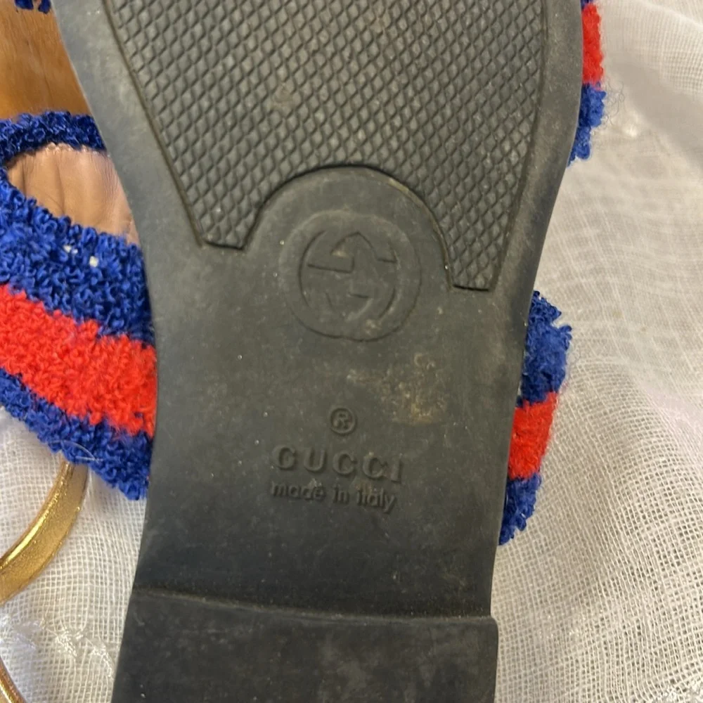 Gucci vibrant sandals