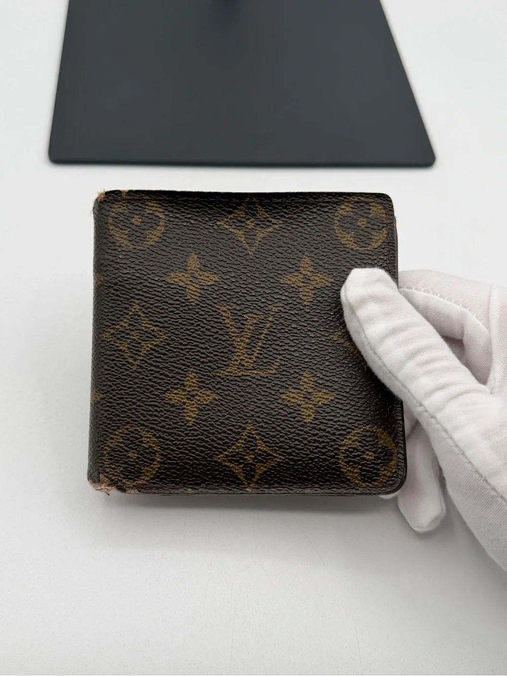 Louis Vuitton Monogram Bi Fold Wallet