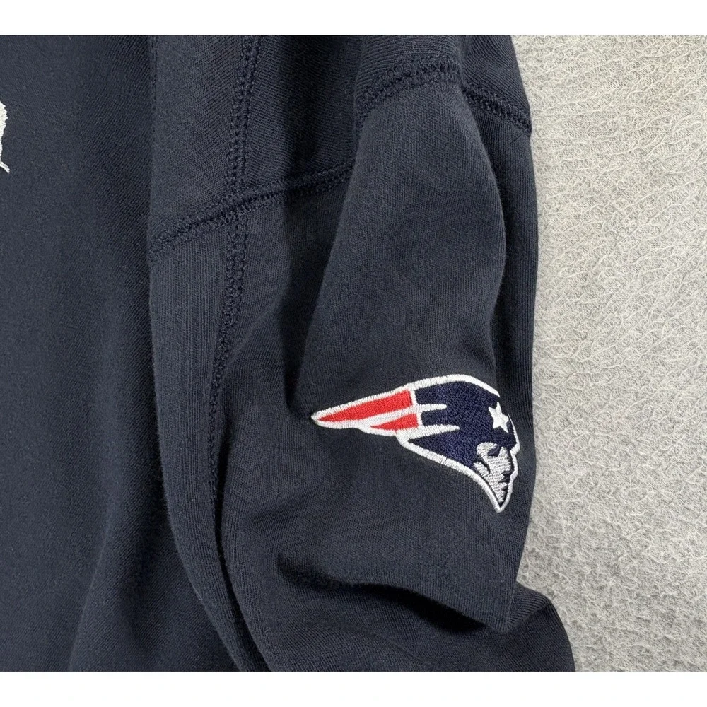 New England Patriots Tommy Bahama Stitched 1/4 Pullover Sweater (Men's XL)‎ Blue