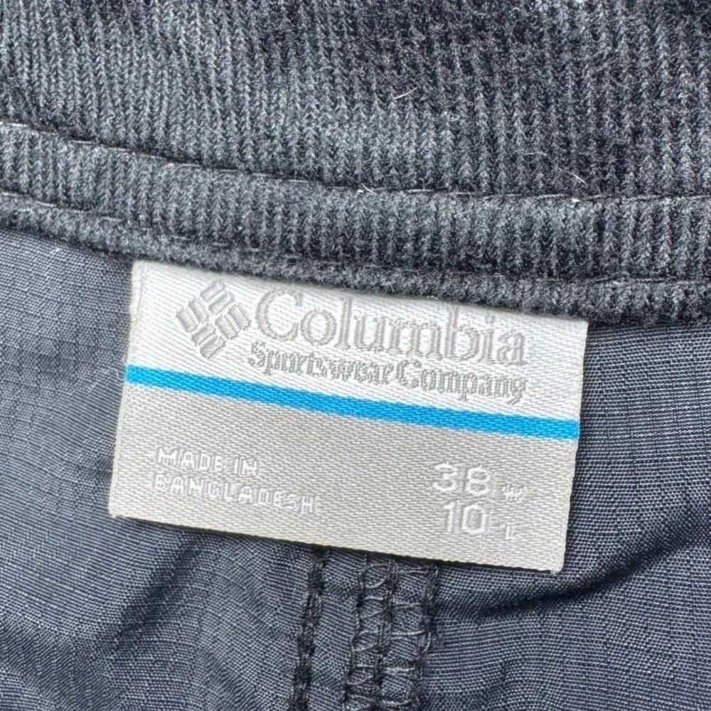 Columbia Sportswear Company pockets shorts hiking