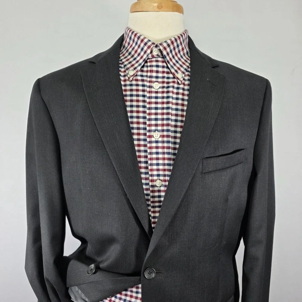 Pronto Uomo before completing
