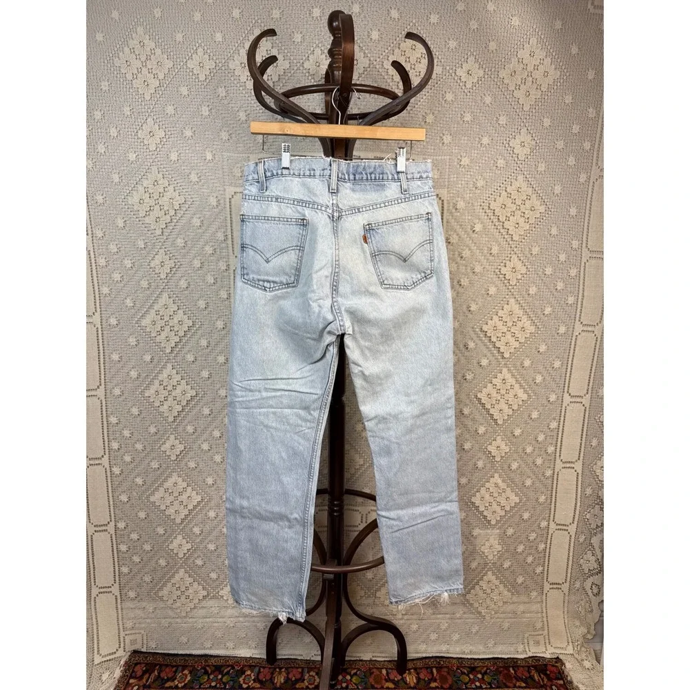 Levis own piece