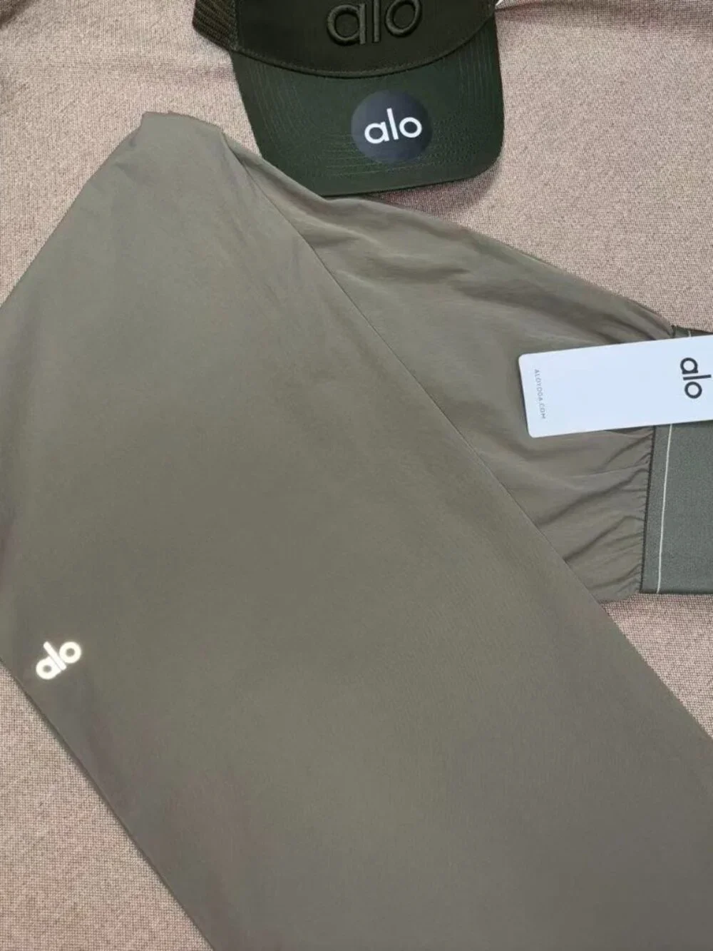 ALO Yoga overall lines